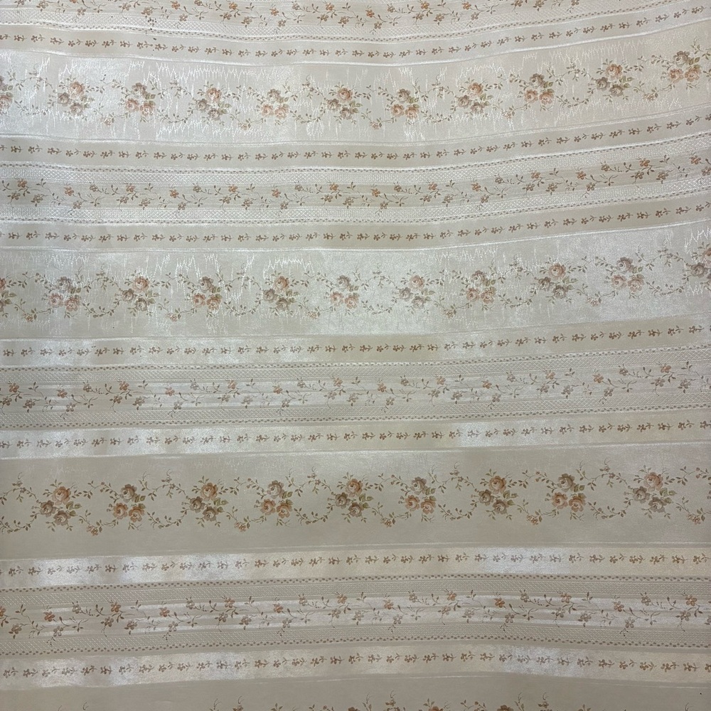 Vintage Floral Vinyl Wallpaper